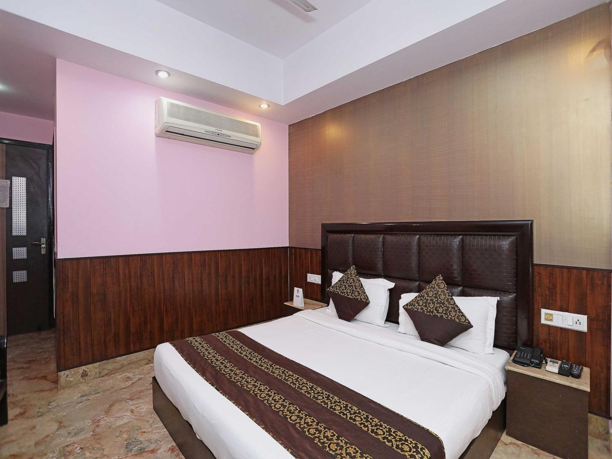 Oyo Hotel Vedas Heritage 德里 外观 照片