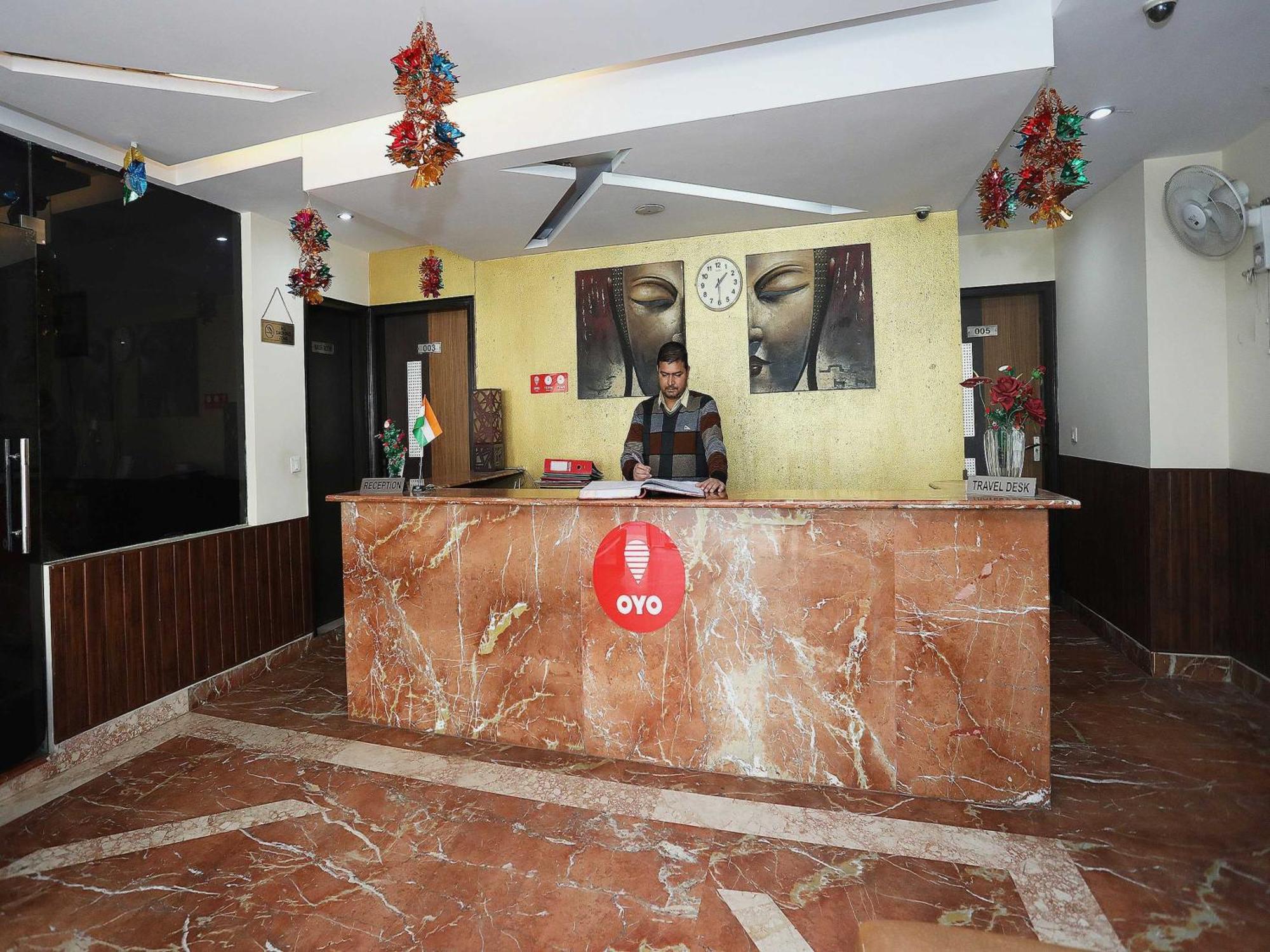 Oyo Hotel Vedas Heritage 德里 外观 照片
