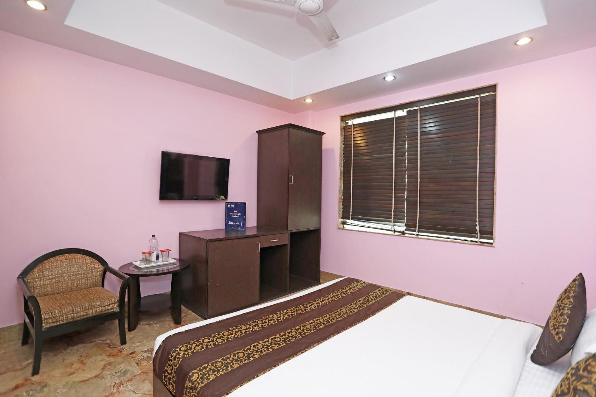 Oyo Hotel Vedas Heritage 德里 外观 照片